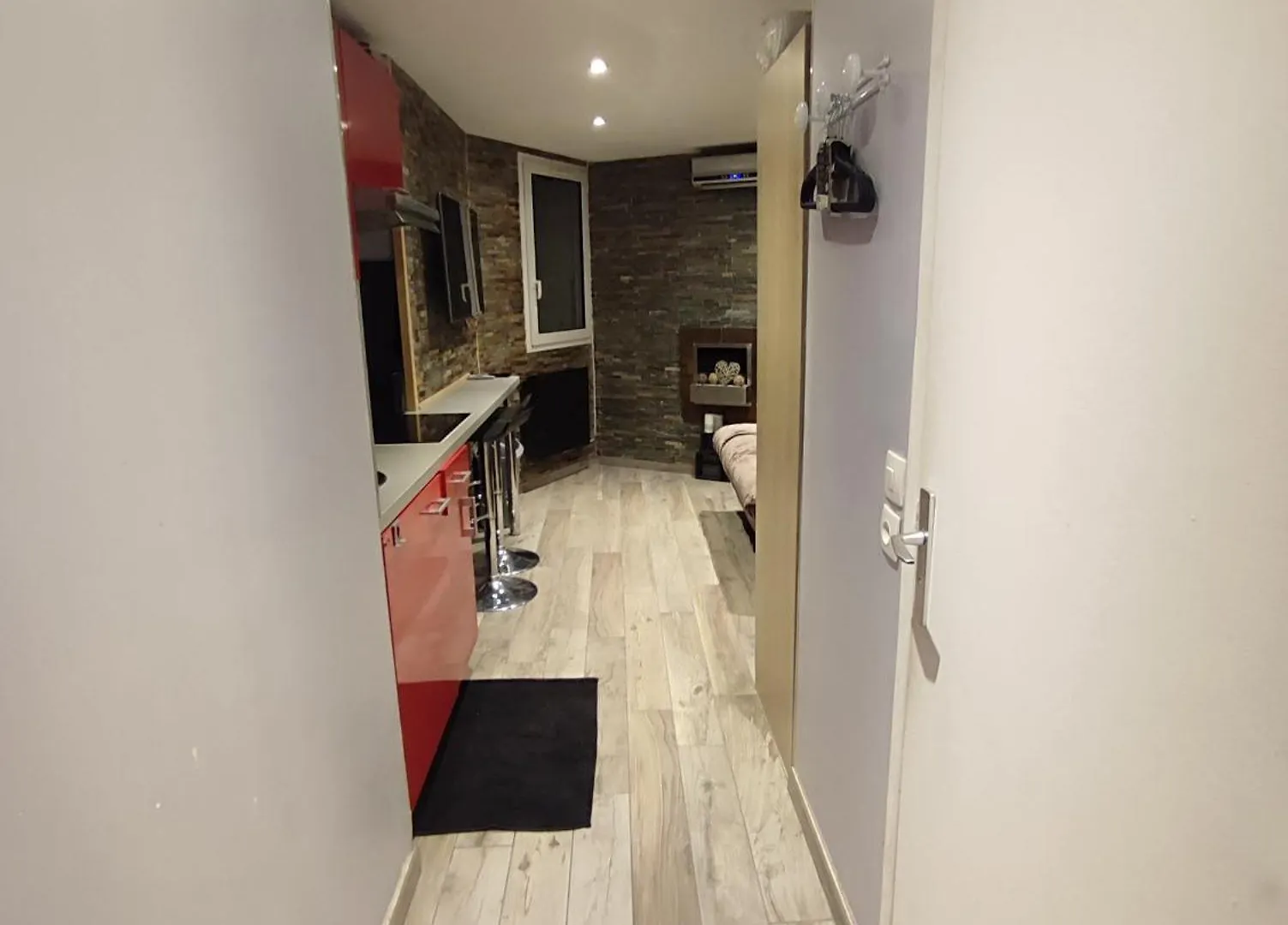 Apartment Studio Les 2 Alpes Au Village 1800M-Commerces Et Telesiege A 50M-Retour Ski Au Pied Les Deux Alpes France