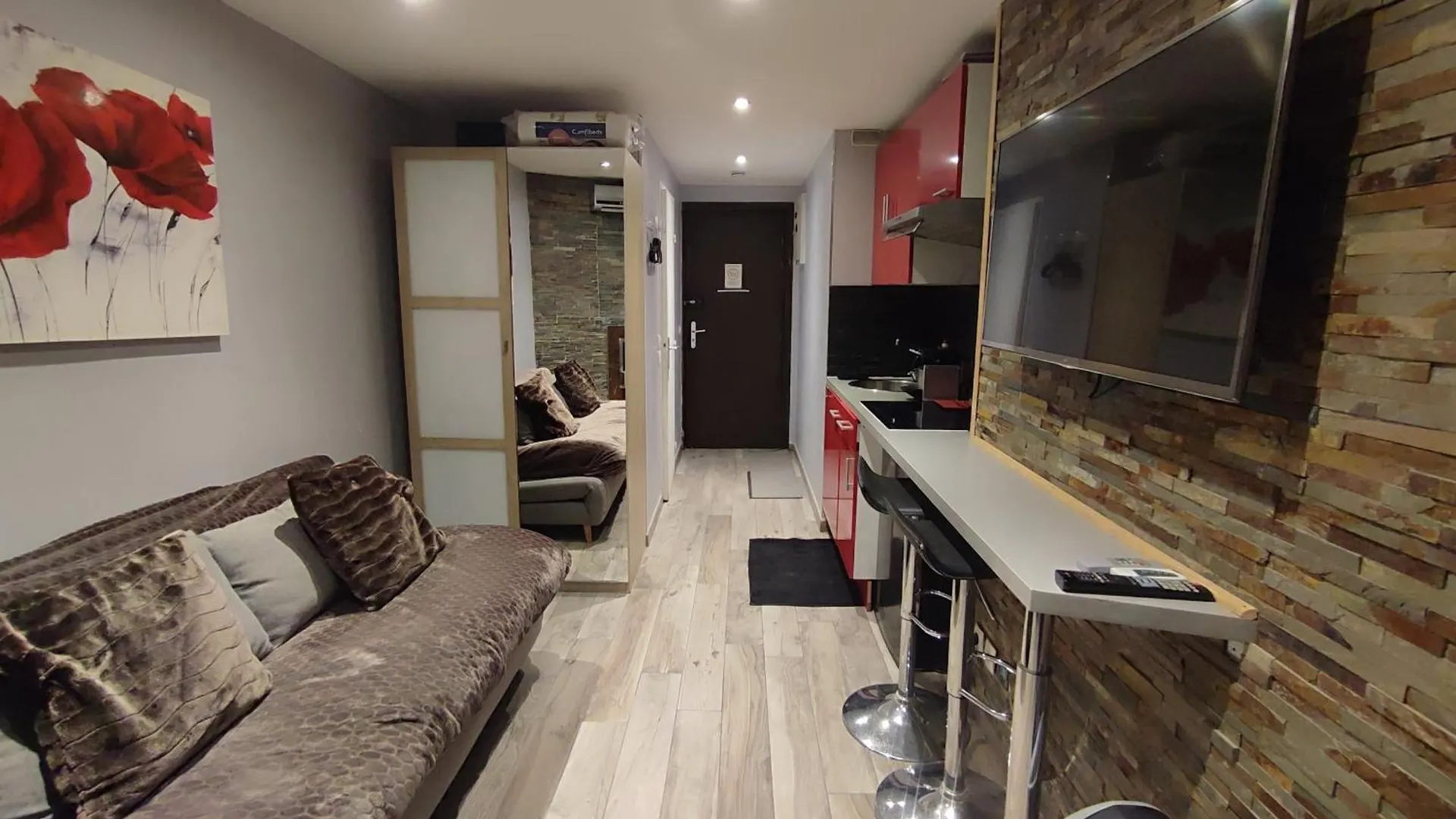 Studio Les 2 Alpes Au Village 1800M-Commerces Et Telesiege A 50M-Retour Ski Au Pied Les Deux Alpes